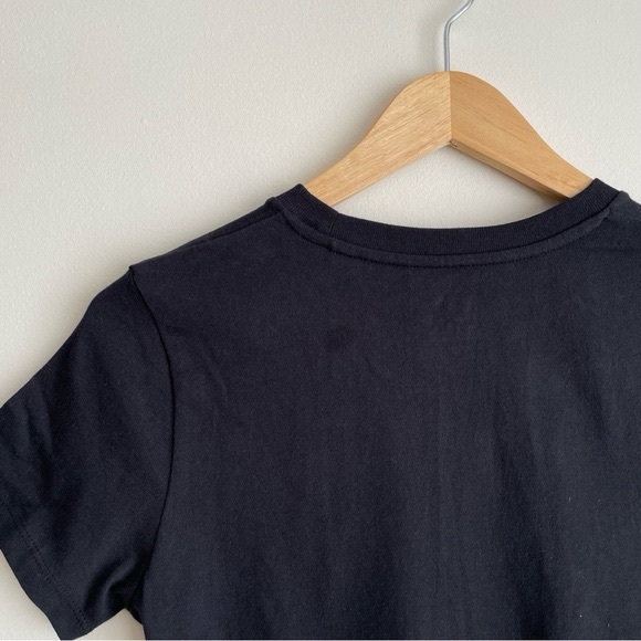 Levis 90s Serif Logo Perfect Graphic Tee Shirt in Caviar Black NWT - Picture 5 of 10